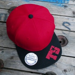 Snap Back red